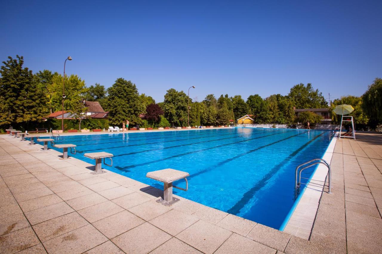 Apartmany Hawaii Патинце Екстериор снимка